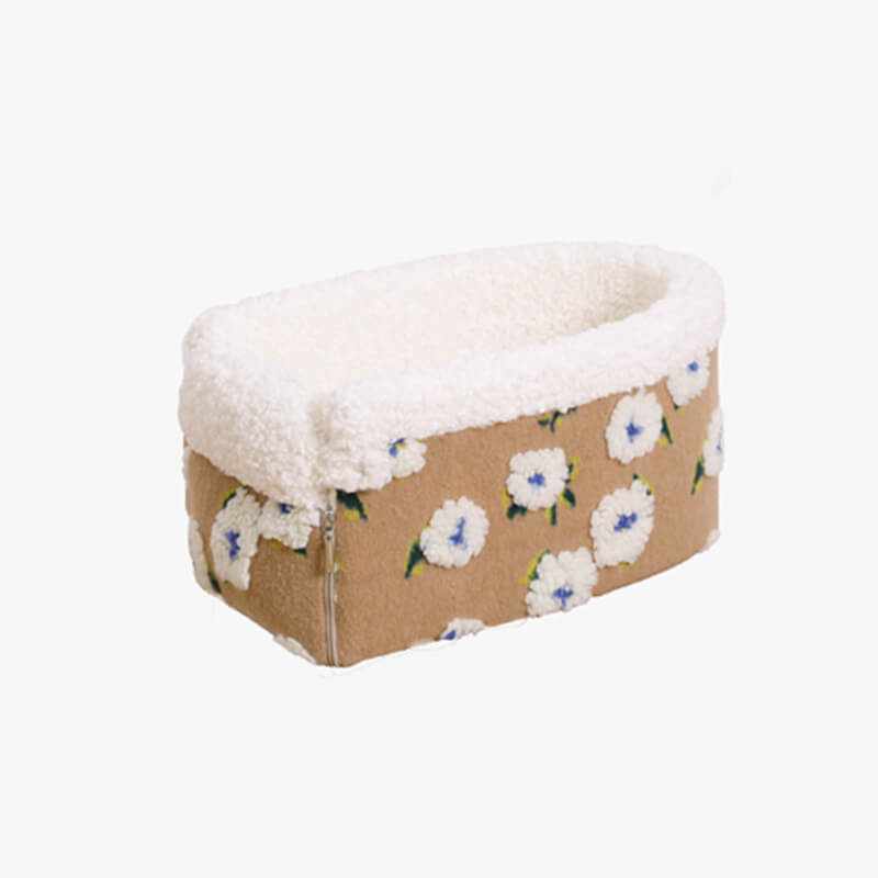 Katzensitz aus Wollvlies mit Blumenmuster, beige, für Autosicherheit und Komfort.