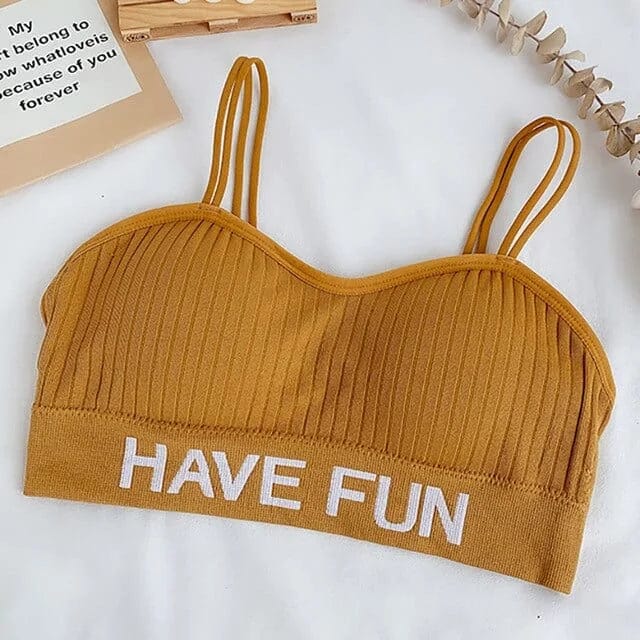 Gerippter Sport-BH in Orange mit doppelten Trägern und "HAVE FUN"-Aufdruck. Perfekt für Fitness, Yoga und Freizeit. Hochwertige Sportbekleidung.