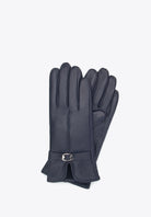 Elegante graue Lederhandschuhe für Damen, ideal für Herbst und Winter. Hochwertiges Material, stilvolles Design, perfekte Passform.