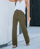 Damenhose, hoch tailliert, elastisch, olivgrün, mit Knöpfen, ideal für Casual-Looks. Perfekt kombinierbar mit Tops und Blusen.