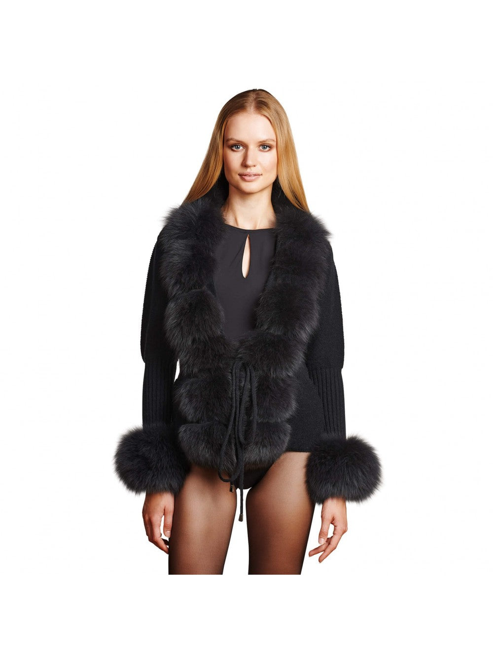 Schwarze Strickjacke mit luxuriösen Pelzmanschetten und Kragen, modisch und elegant, ideal für stilvolle Herbst- und Winteroutfits.