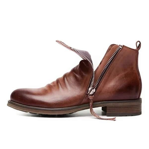 Brauner Lederstiefel mit seitlichem Reißverschluss, elegantes Design, ideal für Herrenmode, Herbst- und Wintertrends, hochwertige Verarbeitung.