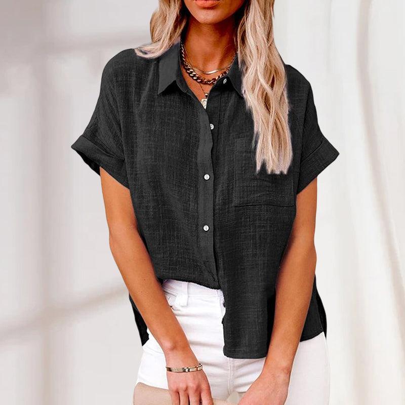 Lässige Kurzarmbluse aus Leinen in Schwarz, ideal für Sommermode. Perfekt kombinierbar, atmungsaktiv und stilvoll für Damen.