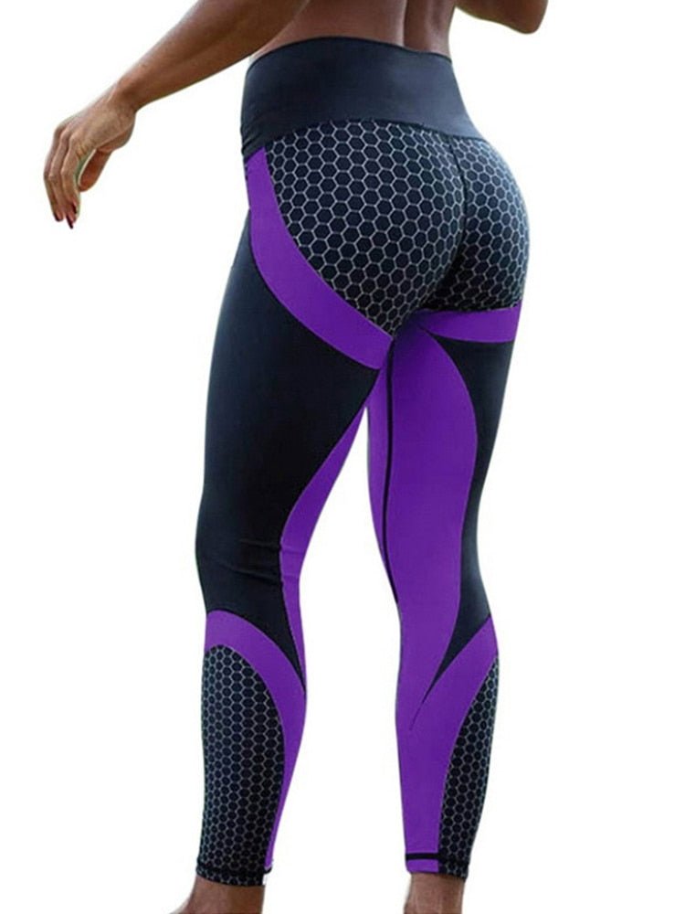 Sportliche Leggings für Damen, lila-schwarz, mit geometrischem Muster. Ideal für Fitness, Yoga und Laufen. Bequeme, elastische Passform.