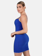 Kobaltblaues Minikleid mit integrierter Shapewear, figurbetont, Spaghettiträger, ideal für Lounge und Alltag. Elegantes Design, komfortabel.