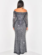 Paillettenbesetztes, schulterfreies Abendkleid in Silber, figurbetont und elegant, ideal für festliche Anlässe und glamouröse Events.
