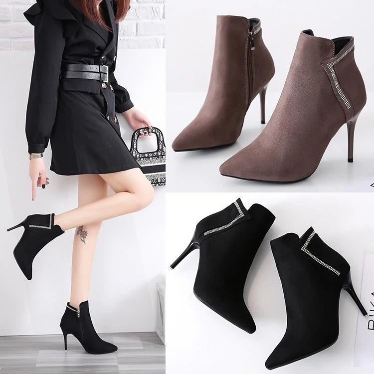 Damen Stiefeletten mit hohem Absatz, elegantes Design, Reißverschluss, in Schwarz und Braun. Perfekt für Herbstmode und stilvolle Outfits.