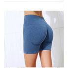 Blaue Sporthose im Radsport-Schnitt, nahtlos, figurbetont, ideal für Fitness und Yoga. Hochwertiges Material, atmungsaktiv und elastisch.
