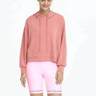 Rosa Sporthose mit Aufschriften, ideal für Fitness und Freizeit. Bequeme Passform, modisches Design. Perfekt für aktive Frauen.