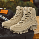 Taktische Stiefel in Beige mit robuster Sohle, ideal für Outdoor-Aktivitäten. Perfekt für Wandern, Trekking und Abenteuer. Hochwertige Verarbeitung.