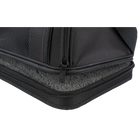 Trixie Airline-Tasche Gate, schwarze Transporttasche für Haustiere, robustes Design, ideal für Reisen, mit Reißverschluss und Netzfenster.