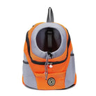 Orange-grauer Haustier-Rucksack mit atmungsaktivem Netzdesign, ideal für Katzen und kleine Hunde. Praktisch, komfortabel, stilvoll.