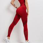 Damen Sportleggings in Rot, nahtloses Design, ideal für Fitnessstudio und Yoga. Hochwertige, atmungsaktive Materialien für maximalen Komfort.